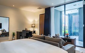 Walton Suites Sukhumvit